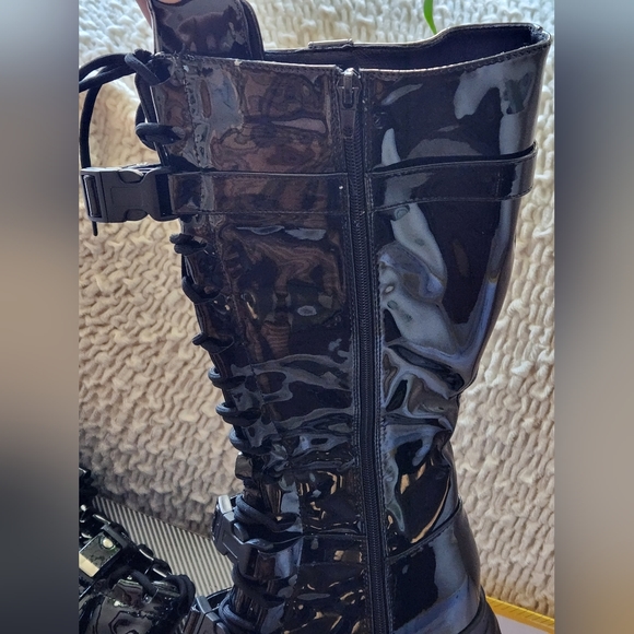 Size 10 Anthony Wang tall, black patent leather combat boots - Picture 8 of 11